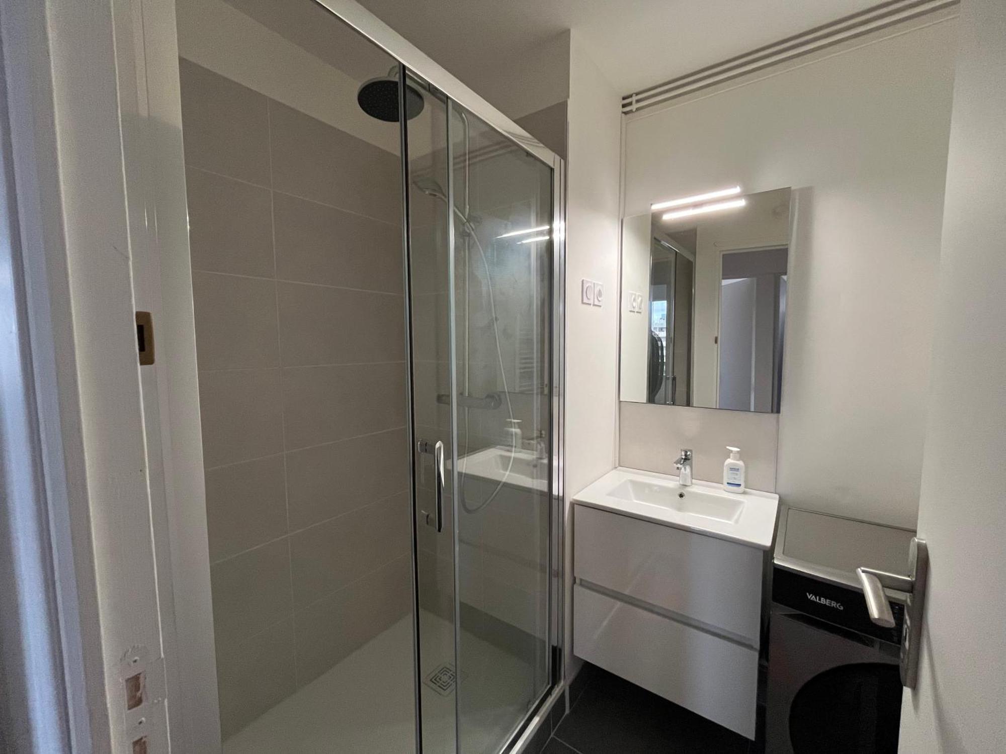 Skyview Appartement 4 Chambres Valence  Esterno foto